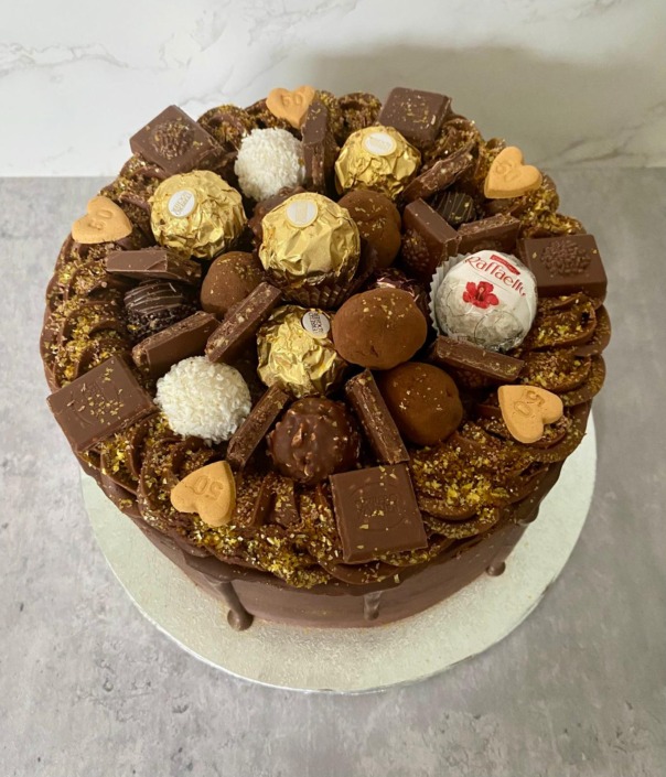 Baileys & Ferrero Rocher cake