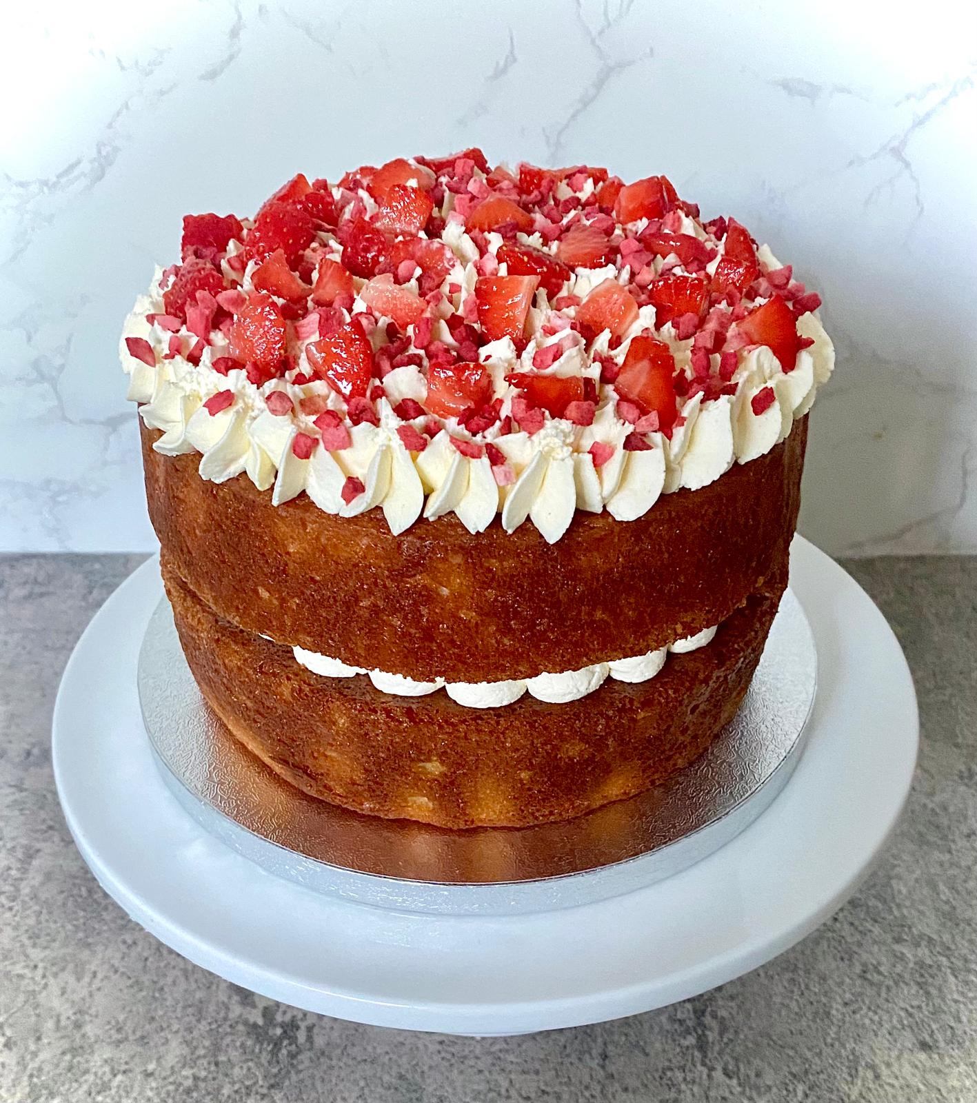 Strawberry & Cream Cake Strawberry & Cream Cake