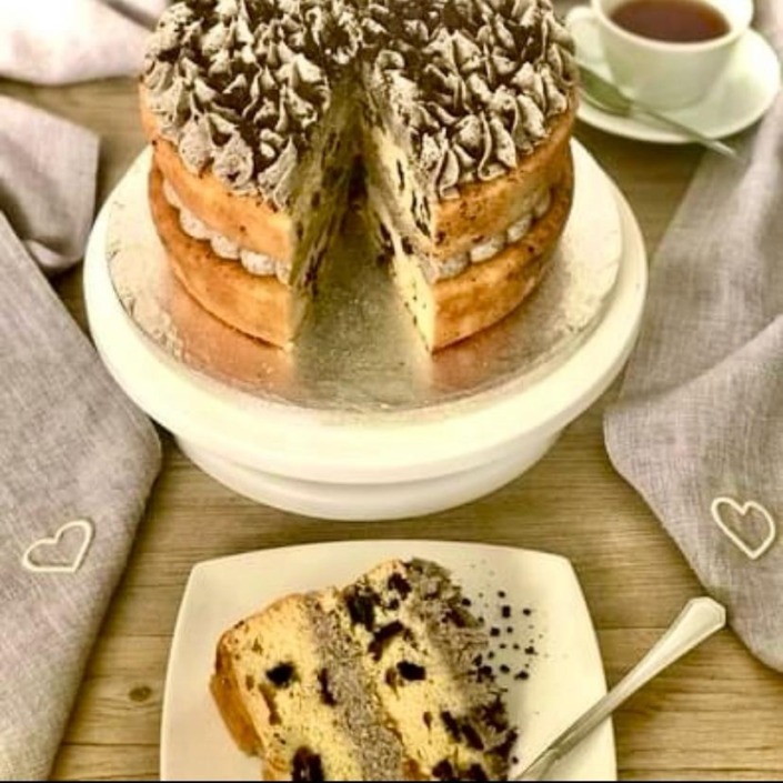 Cookies & Cream Cake